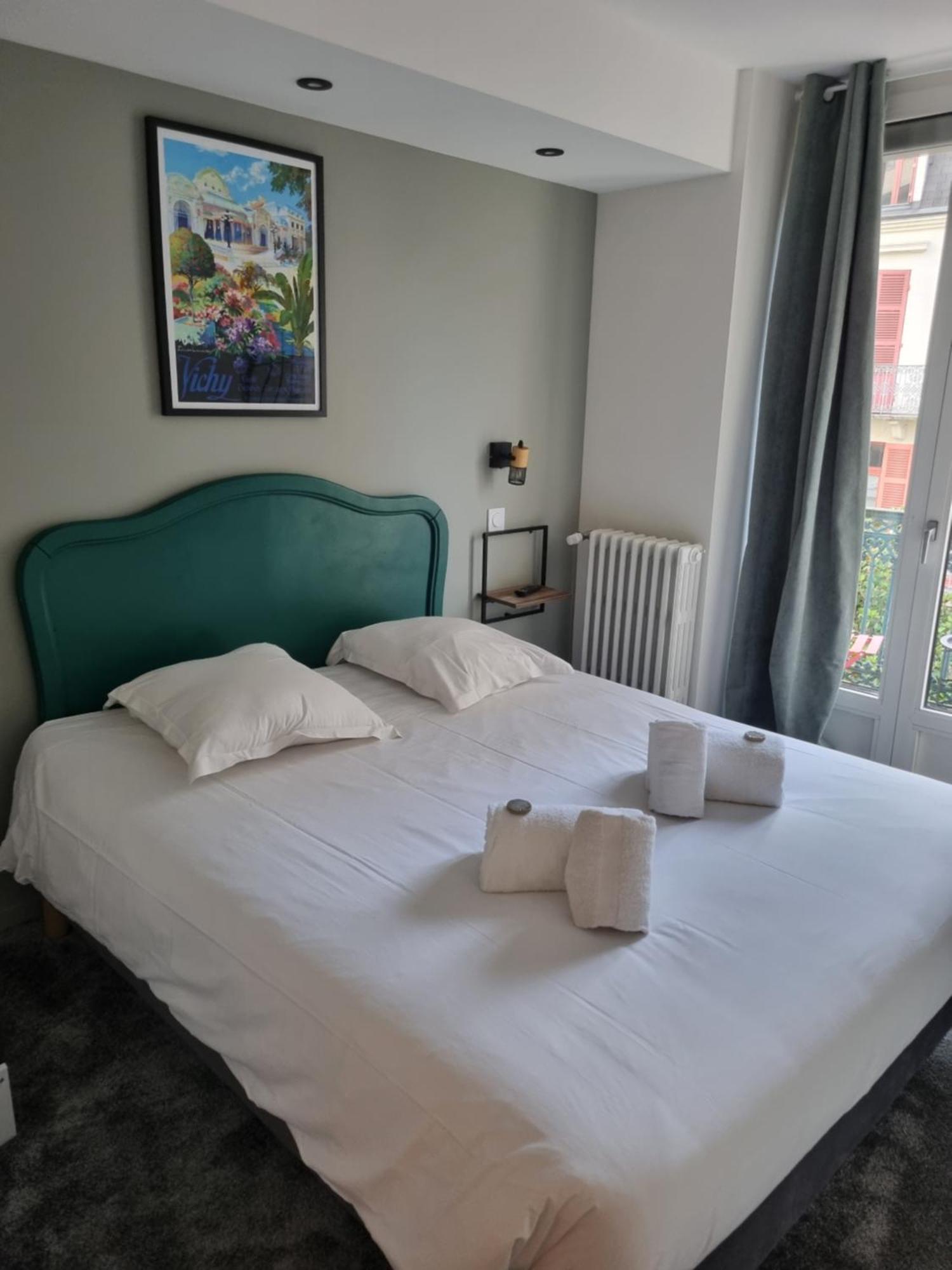 Hotel & Restaurant Le Patio 비시 외부 사진