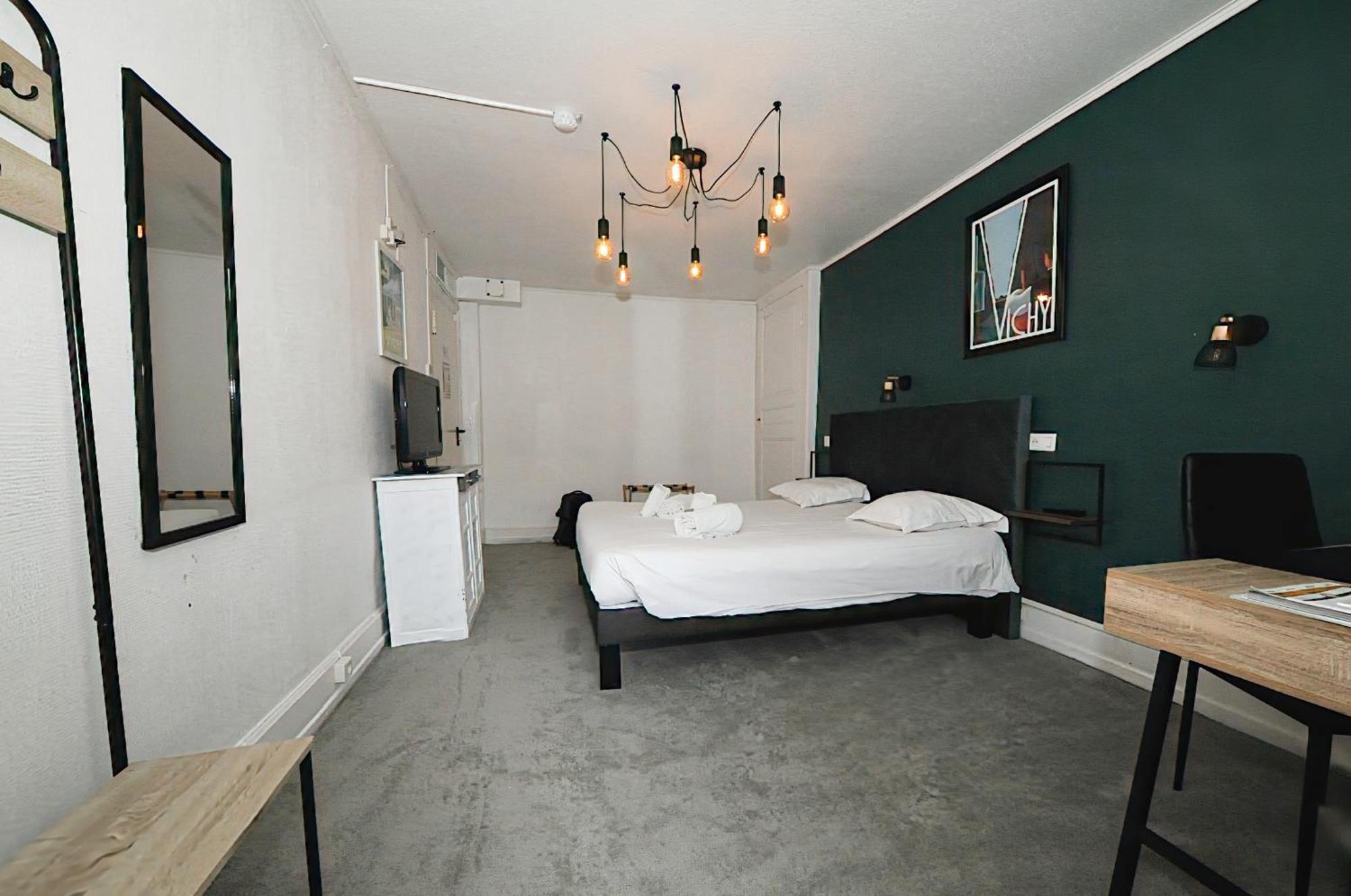 Hotel & Restaurant Le Patio 비시 외부 사진