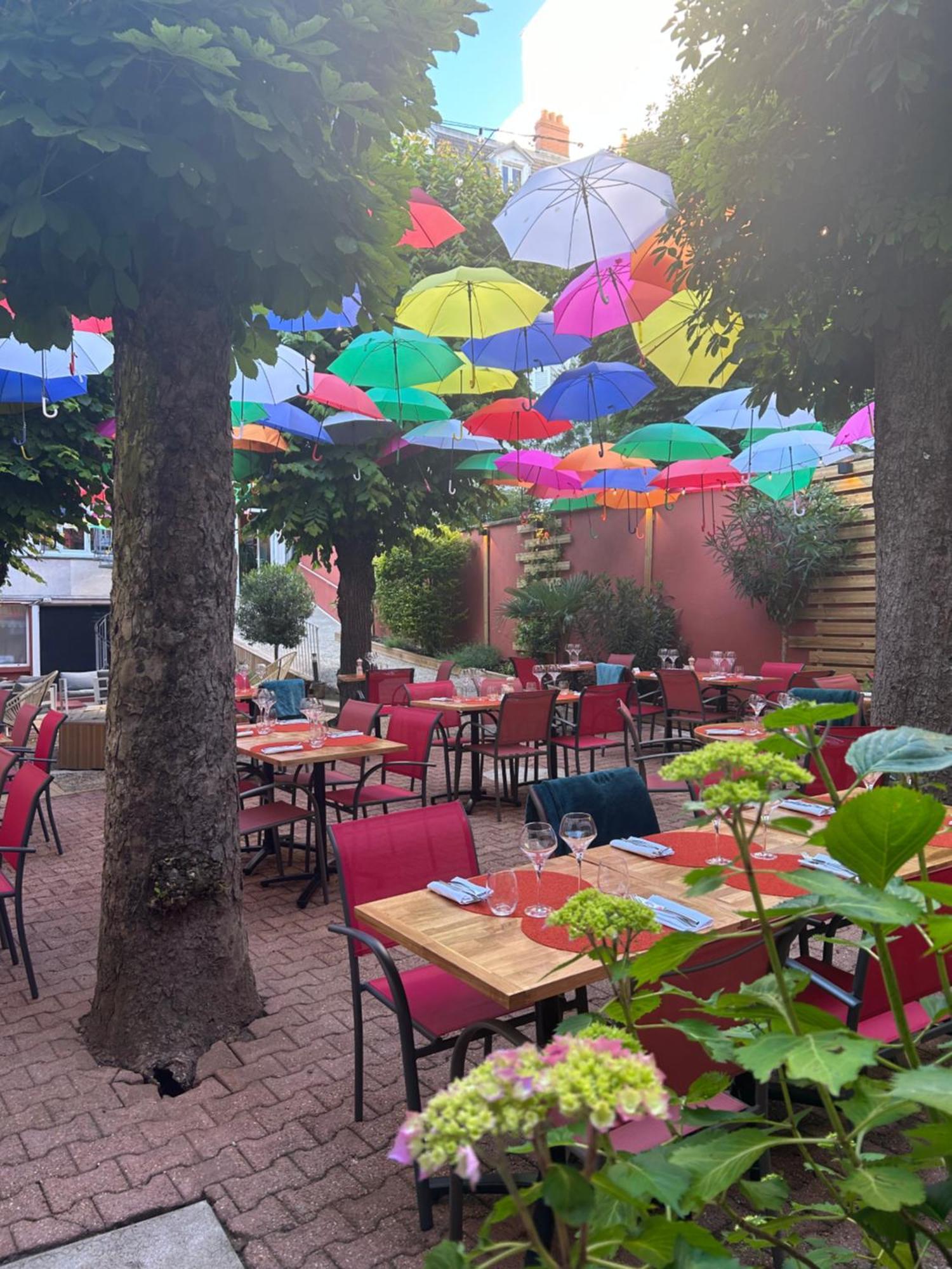 Hotel & Restaurant Le Patio 비시 외부 사진