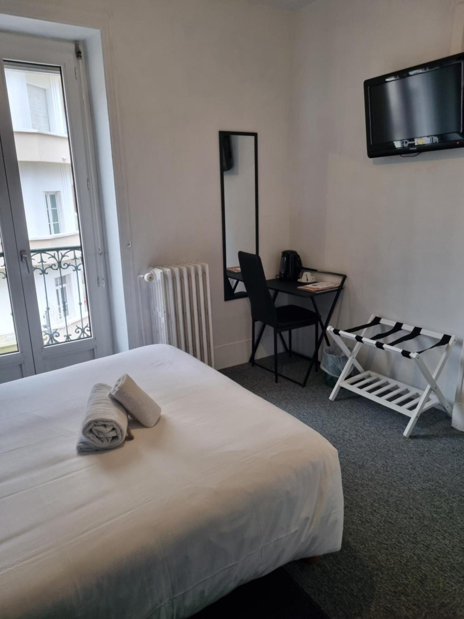 Hotel & Restaurant Le Patio 비시 외부 사진